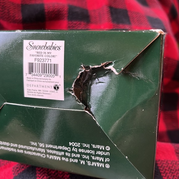 Adorable Snowbaby with M&M, Dept.56. - Picture 6 of 6